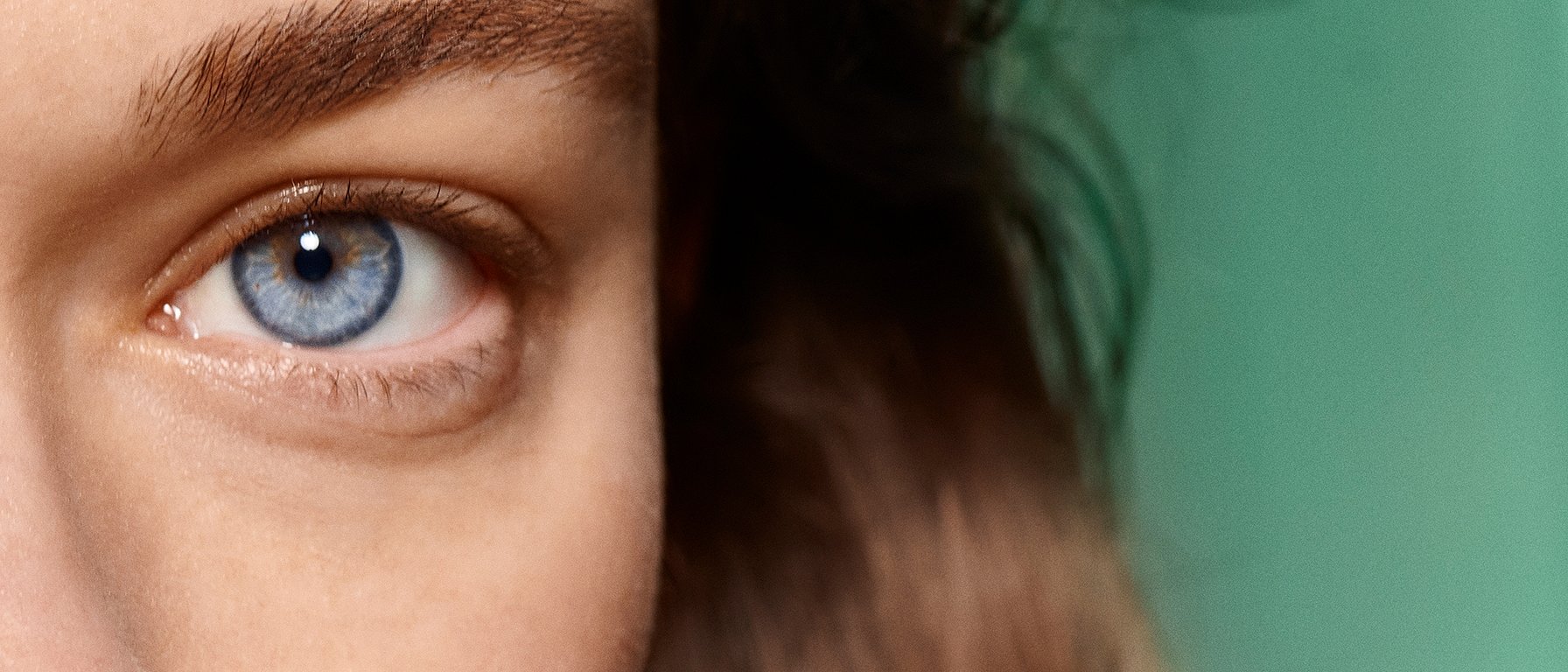Auge einer Frau von nahem